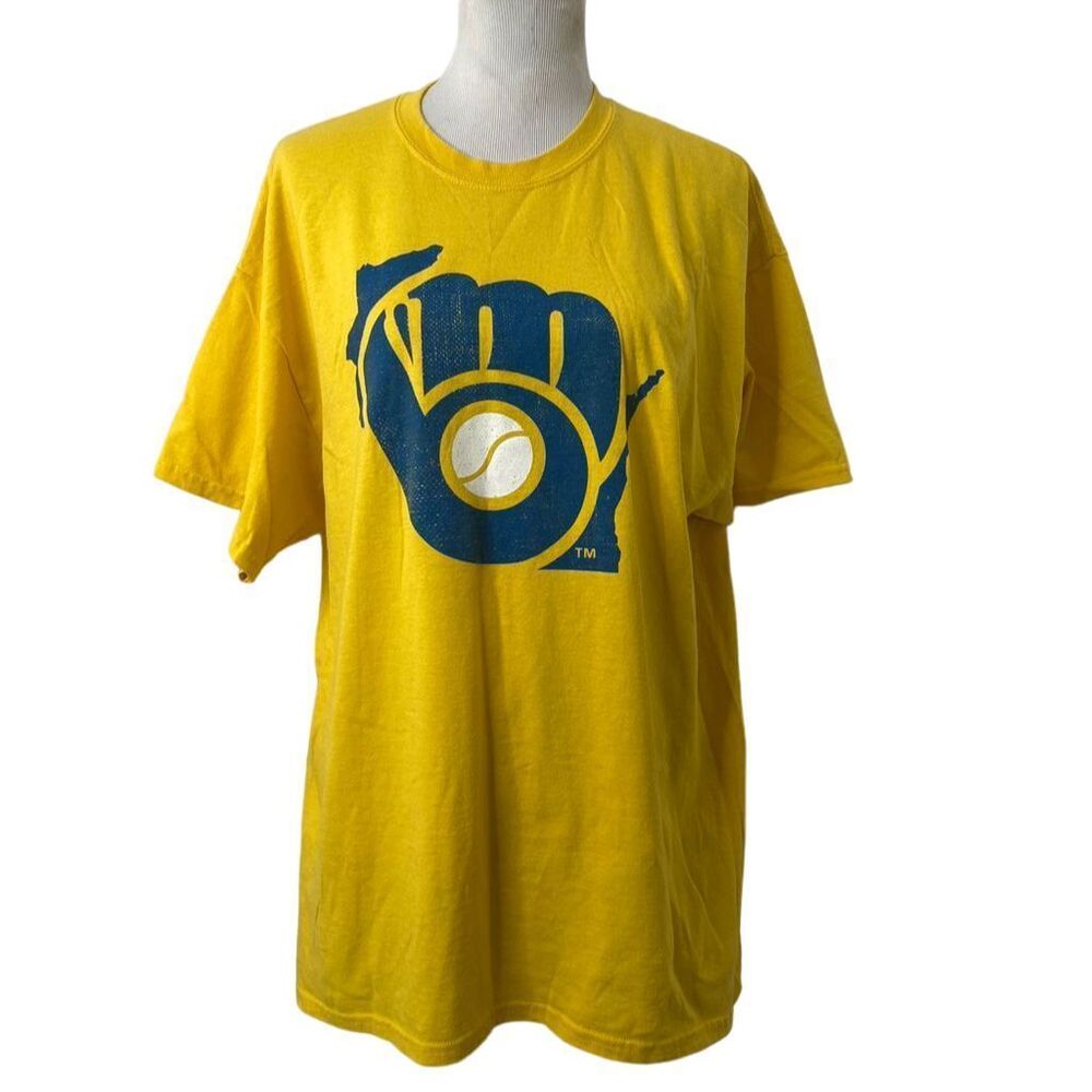 Gildan Men's XL Yellow Milwaukee Brewers Logo Graphic Tee Short Sleeve